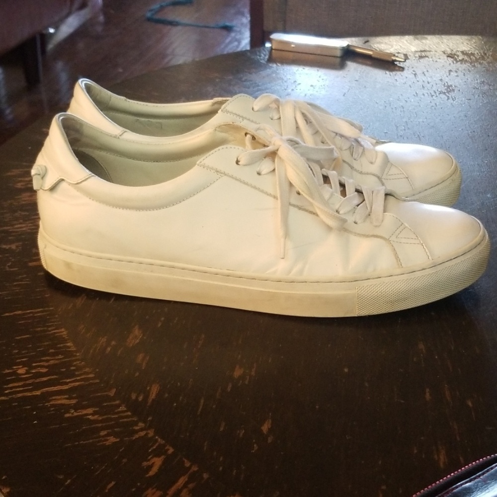 Givenchy mens sneaker size 42 mens 10